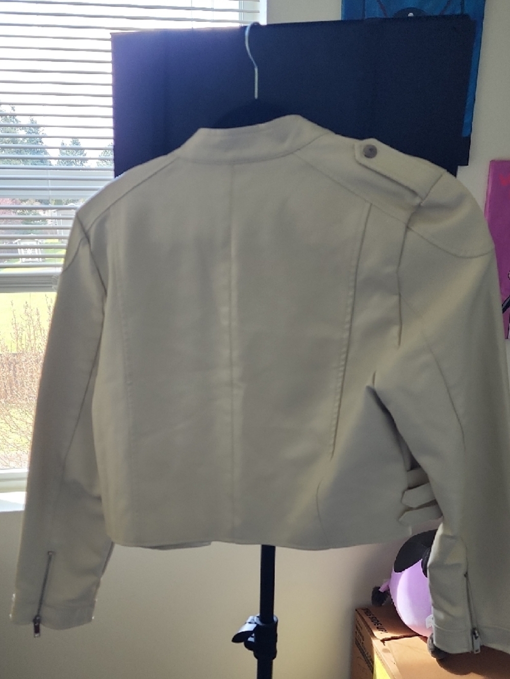 Off-White Cropped Moto Jacket - Picture 3 of 4